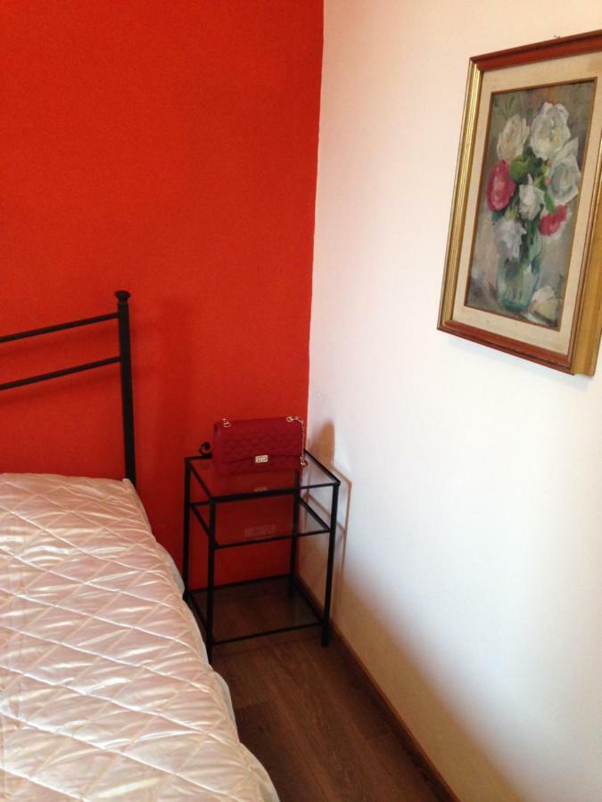 Apartamento Mansarda In Borgo Dora Turín Exterior foto