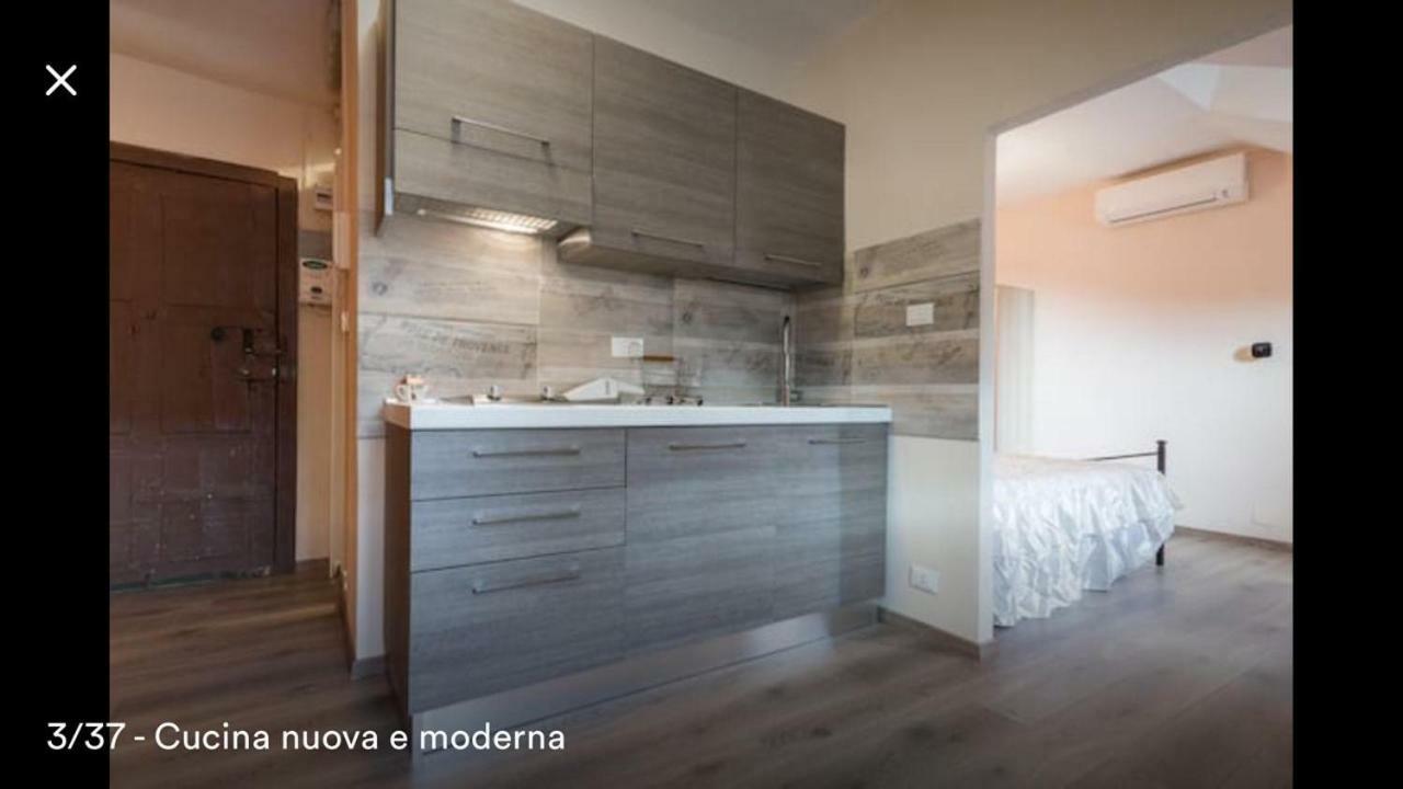 Apartamento Mansarda In Borgo Dora Turín Exterior foto